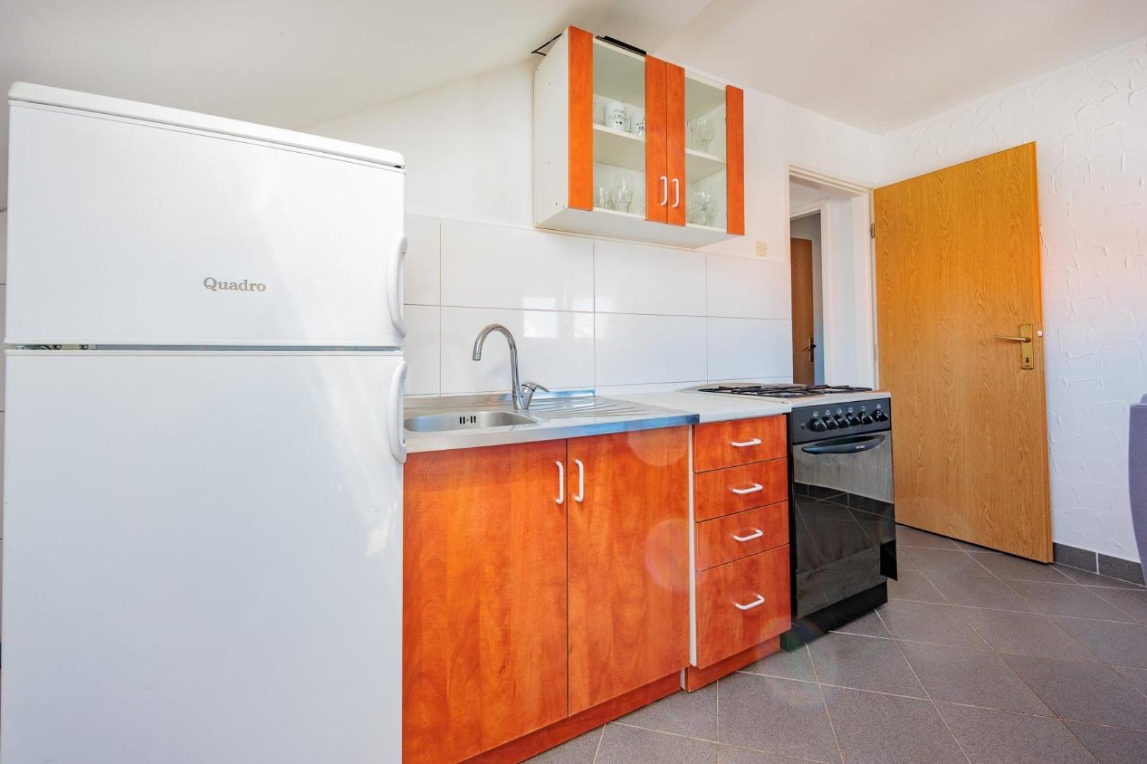 Crowonder Lucky Holiday House With Pool And Patio 30 Meters From The Beach Zadar Exterior foto