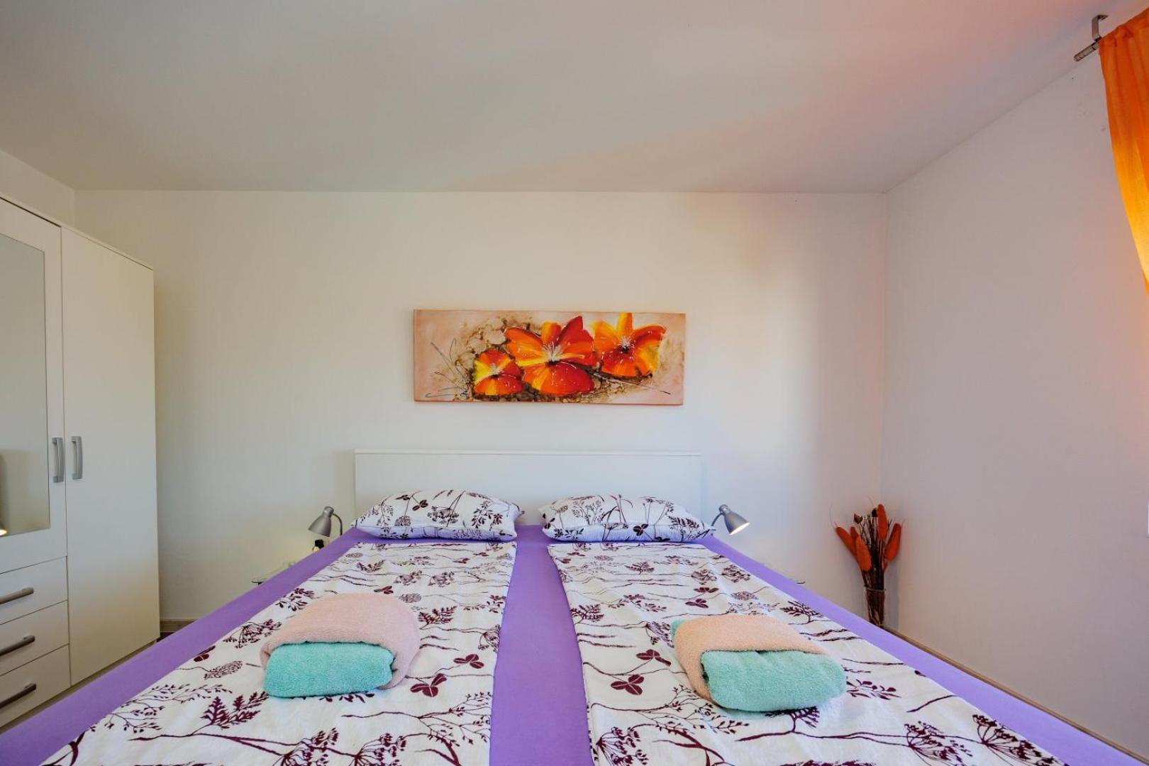 Crowonder Lucky Holiday House With Pool And Patio 30 Meters From The Beach Zadar Exterior foto