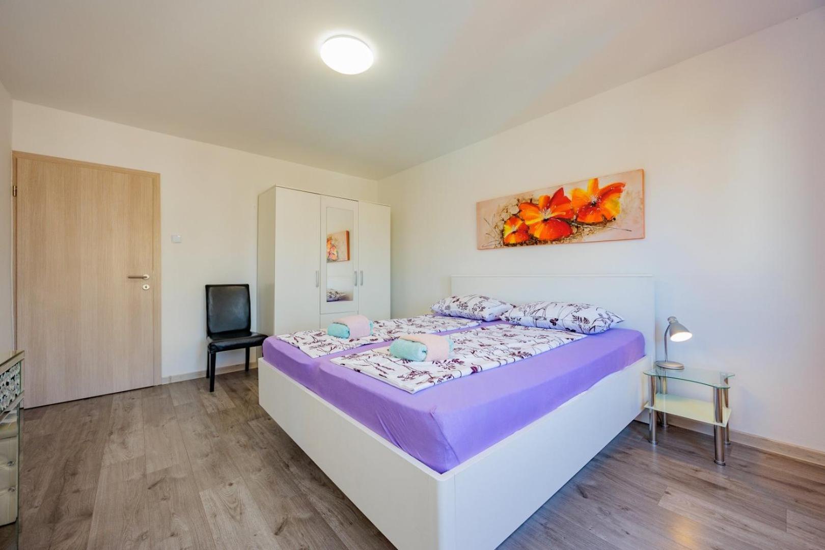 Crowonder Lucky Holiday House With Pool And Patio 30 Meters From The Beach Zadar Exterior foto