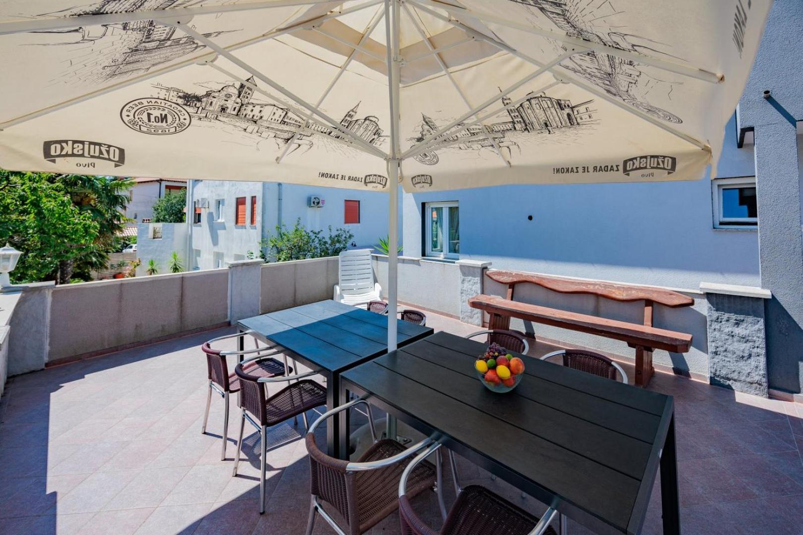 Crowonder Lucky Holiday House With Pool And Patio 30 Meters From The Beach Zadar Exterior foto